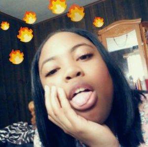 Meet your Posher, Katelyn